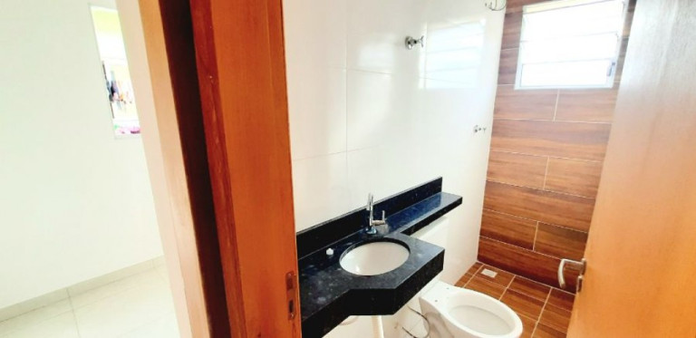 Imagem Sobrado com 2 Quartos à Venda, 49 m² em Samambaia - Praia Grande Imagem Sobrado com 2 Quartos à Venda, 49 m² em Samambaia - Praia Grande