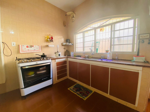 Imagem Casa com 3 Quartos à Venda, 300 m² em Centro - Tatuí Imagem Casa com 3 Quartos à Venda, 300 m² em Centro - Tatuí