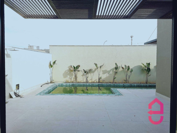 Imagem Sobrado com 4 Quartos à Venda, 384 m² em Avenida Toscana - Goiânia Imagem Sobrado com 4 Quartos à Venda, 384 m² em Avenida Toscana - Goiânia