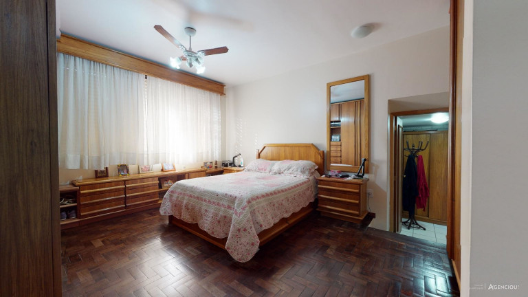 Imagem Apartamento com 3 Quartos à Venda, 250 m² em Cristal - Porto Alegre Imagem Apartamento com 3 Quartos à Venda, 250 m² em Cristal - Porto Alegre