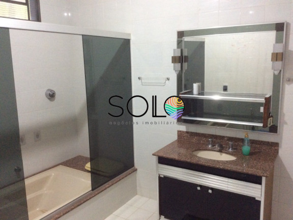Imagem Casa com 3 Quartos à Venda, 245 m² em Centro - Araraquara Imagem Casa com 3 Quartos à Venda, 245 m² em Centro - Araraquara