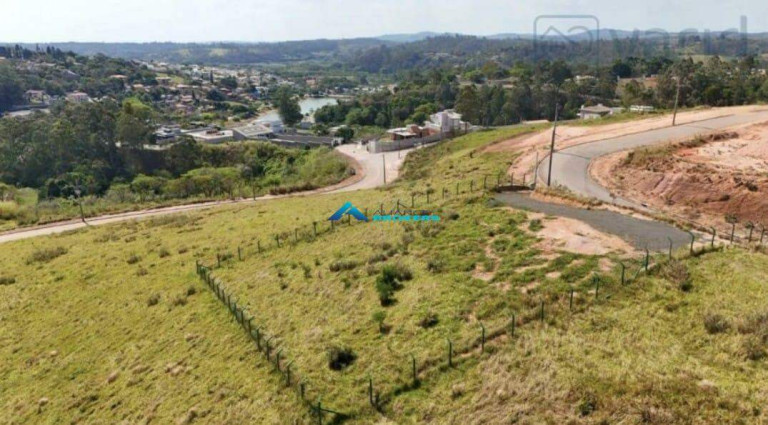 Terreno à Venda, 2.004 m² em Caxambu - Jundiaí