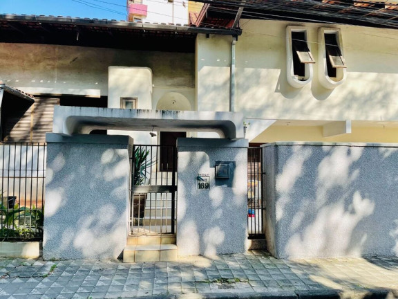 Imagem Casa com 4 Quartos à Venda, 460 m² em Ponta Aguda - Blumenau
