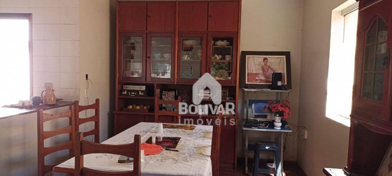 Imagem Casa com 3 Quartos à Venda, 360 m² em Setor Central - Itumbiara Imagem Casa com 3 Quartos à Venda, 360 m² em Setor Central - Itumbiara