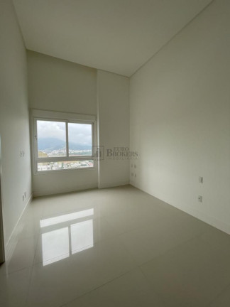 Imagem Apartamento com 7 Quartos à Venda, 410 m² em Centro - Balneário Camboriú Imagem Apartamento com 7 Quartos à Venda, 410 m² em Centro - Balneário Camboriú