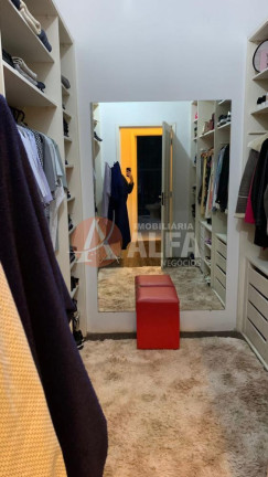 Imagem Casa com 4 Quartos para Alugar, 15.002 m² em Pousada Dos Bandeirantes - Carapicuíba