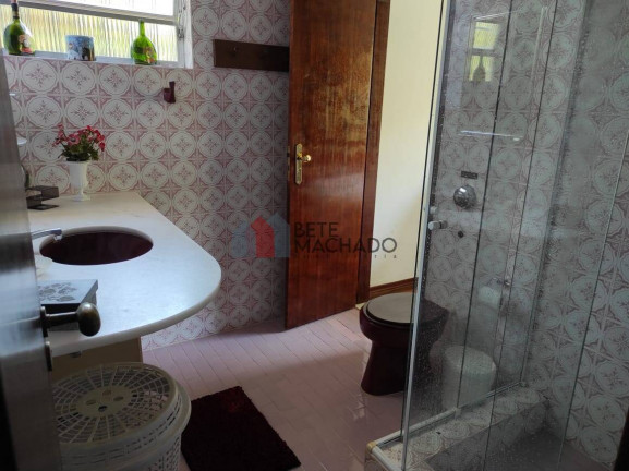 Imagem Casa com 3 Quartos à Venda, 210 m² em Albuquerque - Teresópolis Imagem Casa com 3 Quartos à Venda, 210 m² em Albuquerque - Teresópolis