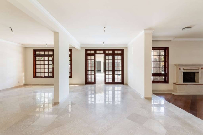 Imagem Casa com 5 Quartos à Venda, em Pousada Dos Bandeirantes - Carapicuíba Imagem Casa com 5 Quartos à Venda, em Pousada Dos Bandeirantes - Carapicuíba