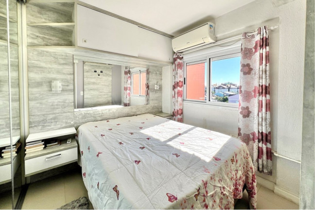 Imagem Apartamento com 3 Quartos à Venda, 63 m² em Igara - Canoas