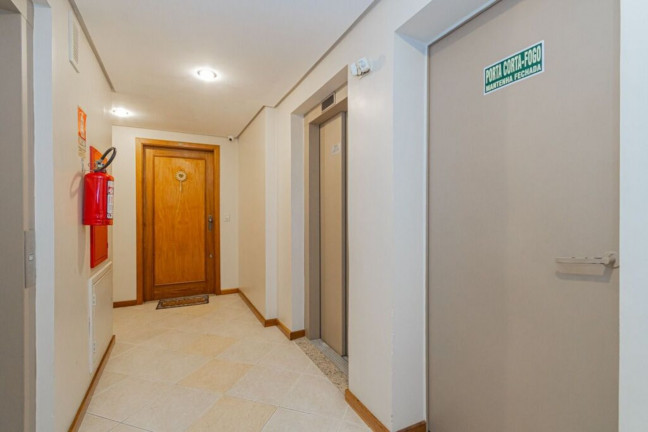 Imagem Imóvel com 3 Quartos à Venda, 100 m² em Moinhos De Vento - Porto Alegre