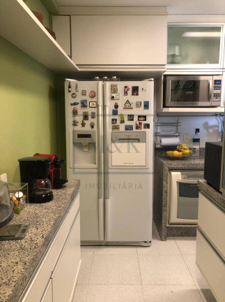 Imagem Apartamento com 3 Quartos à Venda, 241 m² em Barra Da Tijuca - Rio De Janeiro