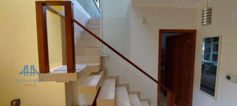Imagem Casa com 3 Quartos à Venda, 195 m² em Lagoa Da Conceição - Florianópolis