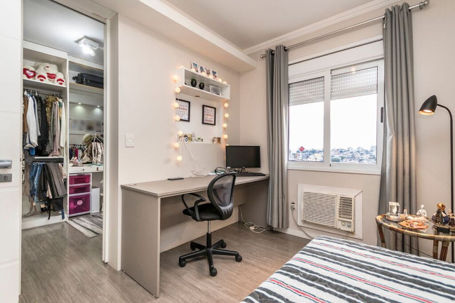 Imagem Cobertura com 4 Quartos à Venda, 210 m² em Jardim Planalto - Porto Alegre Imagem Cobertura com 4 Quartos à Venda, 210 m² em Jardim Planalto - Porto Alegre