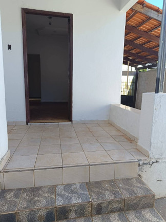 Imagem Casa com 2 Quartos para Alugar, 90 m² em Centro - Anápolis