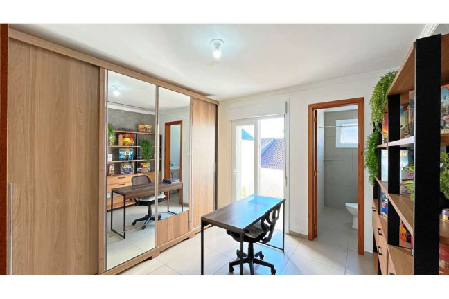 Imagem Casa com 2 Quartos à Venda,  em Aberta Dos Morros - Porto Alegre