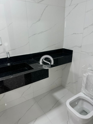 Imagem Casa com 4 Quartos à Venda, 214 m² Imagem Casa com 4 Quartos à Venda, 214 m²