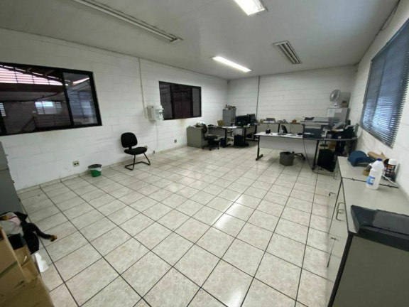 Imóvel Comercial à Venda, 650 m² em Capuava - Mauá