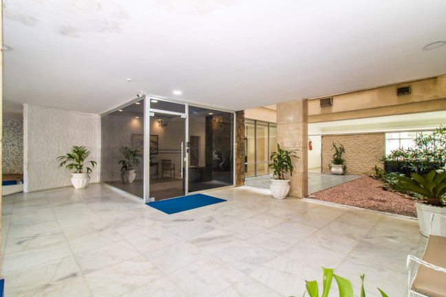 Imagem Apartamento com 3 Quartos à Venda, 174 m² em Centro Histórico - Porto Alegre Imagem Apartamento com 3 Quartos à Venda, 174 m² em Centro Histórico - Porto Alegre