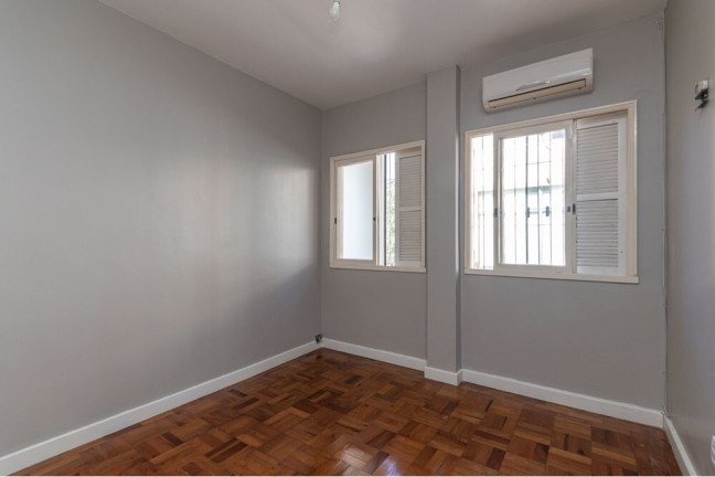Imagem Apartamento com 3 Quartos à Venda, 95 m² em Praia De Belas - Porto Alegre Imagem Apartamento com 3 Quartos à Venda, 95 m² em Praia De Belas - Porto Alegre