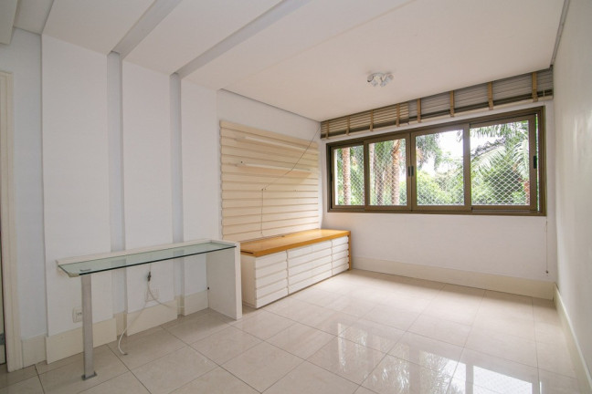 Imagem Apartamento com 3 Quartos à Venda, 190 m² em Petrópolis - Porto Alegre