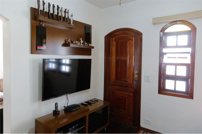 Imagem Casa com 4 Quartos à Venda, em Jardim Santa Maria - São Paulo Imagem Casa com 4 Quartos à Venda, em Jardim Santa Maria - São Paulo
