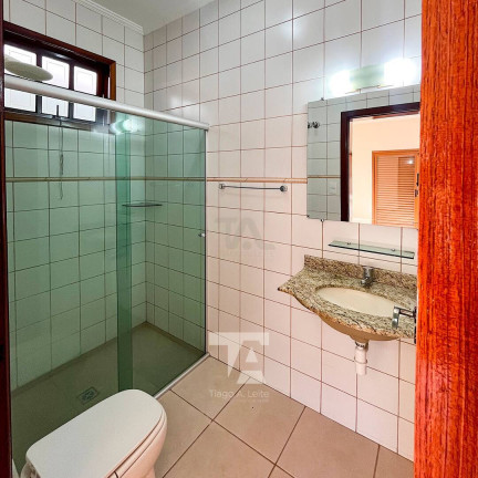 Imagem Casa com 3 Quartos à Venda, 300 m² em Parque São Benedito - Pindamonhangaba Imagem Casa com 3 Quartos à Venda, 300 m² em Parque São Benedito - Pindamonhangaba