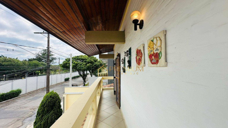 Imagem Imóvel com 5 Quartos à Venda, 275 m² em Jardim Das Colinas - São José Dos Campos