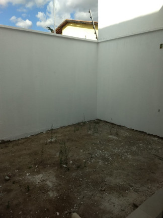 Imagem Casa com 2 Quartos à Venda, 150 m² em Mangabeira - Feira De Santana Imagem Casa com 2 Quartos à Venda, 150 m² em Mangabeira - Feira De Santana