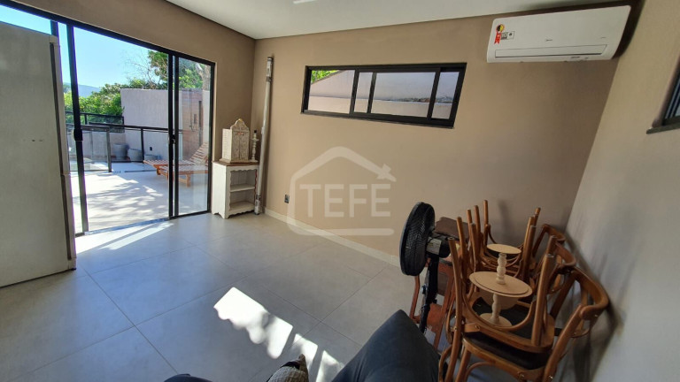 Imagem Casa com 6 Quartos à Venda, 198 m² em Ferradurinha - Armação Dos Búzios Imagem Casa com 6 Quartos à Venda, 198 m² em Ferradurinha - Armação Dos Búzios