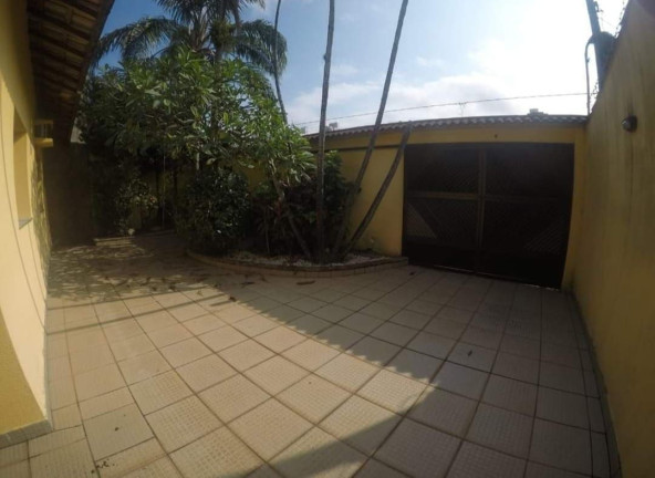 Imagem Casa com 3 Quartos à Venda, 360 m² em Canto Do Forte - Praia Grande Imagem Casa com 3 Quartos à Venda, 360 m² em Canto Do Forte - Praia Grande