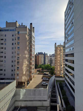 Imagem Imóvel com 1 Quarto à Venda, 38 m² em Chácara Das Pedras - Porto Alegre Imagem Imóvel com 1 Quarto à Venda, 38 m² em Chácara Das Pedras - Porto Alegre
