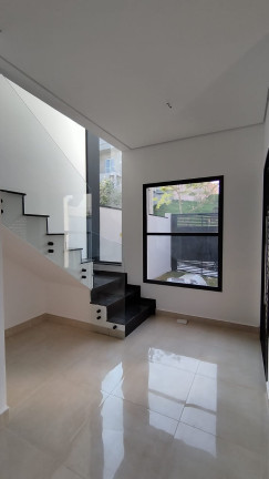 Imagem Sobrado com 3 Quartos à Venda, 120 m² em Villas Do Jaguari - Santana De Parnaíba