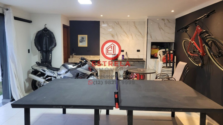 Imagem Casa com 3 Quartos à Venda, 230 m² em Jardim Jacinto - Jacareí Imagem Casa com 3 Quartos à Venda, 230 m² em Jardim Jacinto - Jacareí