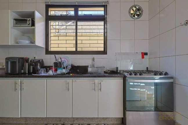 Imagem Casa com 4 Quartos à Venda, 325 m² em Santo Antônio - Belo Horizonte