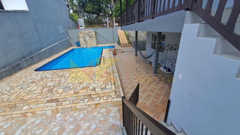 Imagem Casa com 3 Quartos à Venda, 200 m² em Velha Central - Blumenau