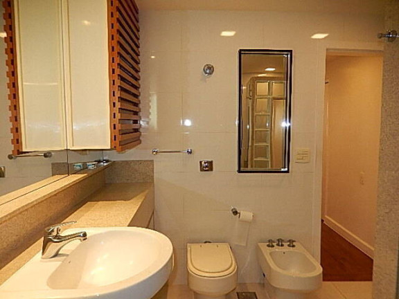 Imagem Apartamento com 3 Quartos à Venda, em Leblon - Rio De Janeiro Imagem Apartamento com 3 Quartos à Venda, em Leblon - Rio De Janeiro