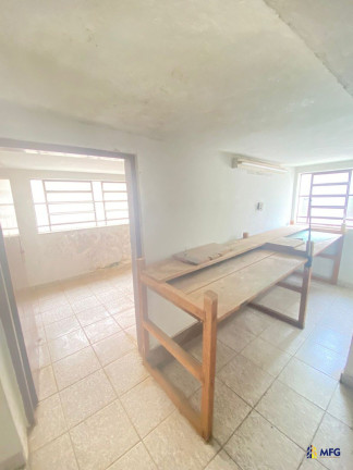 Imagem Casa com 3 Quartos à Venda, 360 m² em Jardim Santa Rosália - Sorocaba Imagem Casa com 3 Quartos à Venda, 360 m² em Jardim Santa Rosália - Sorocaba