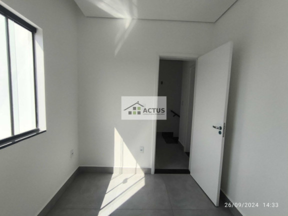 Imagem Casa com 3 Quartos à Venda, 100 m² em São Pedro - Ibirité