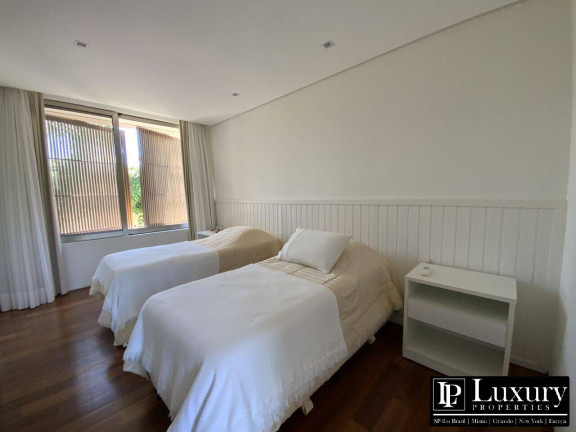 Imagem Casa de Condomínio com 5 Quartos à Venda, em Baleia - São Sebastião Imagem Casa de Condomínio com 5 Quartos à Venda, em Baleia - São Sebastião