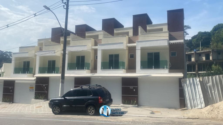 Casa de Condomínio com 2 Quartos à Venda, 75 m² em Jardim Primavera - Duque De Caxias