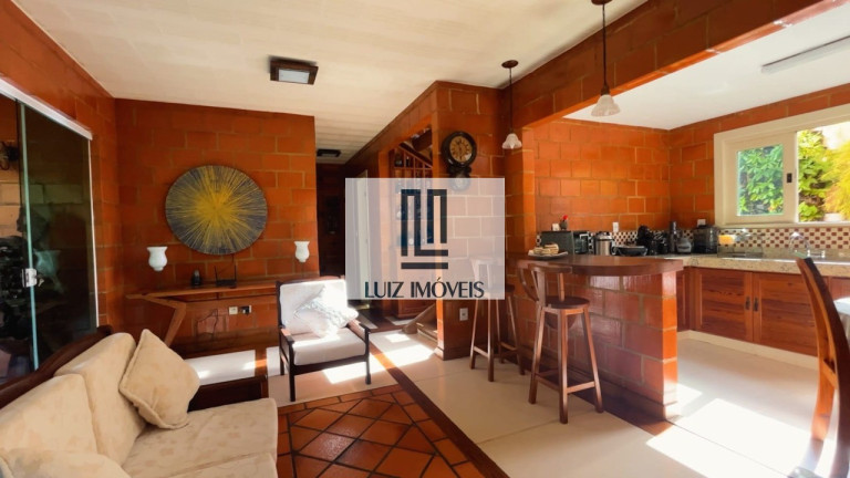 Imagem Casa com 3 Quartos à Venda, 2.290 m² em Parque Salutaris - Paraíba Do Sul Imagem Casa com 3 Quartos à Venda, 2.290 m² em Parque Salutaris - Paraíba Do Sul