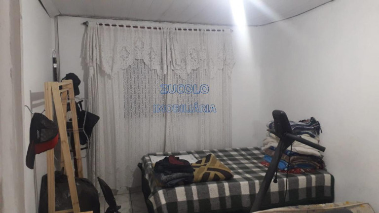 Imagem Casa com 3 Quartos à Venda, 800 m² Imagem Casa com 3 Quartos à Venda, 800 m²