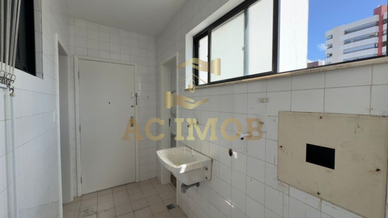 Imagem Imóvel com 3 Quartos à Venda, 97 m² em Aquarius - Salvador