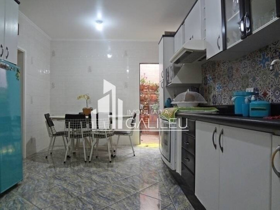 Imagem Casa com 3 Quartos à Venda, 131 m² em Vila Trinta E Um De Março - Campinas Imagem Casa com 3 Quartos à Venda, 131 m² em Vila Trinta E Um De Março - Campinas