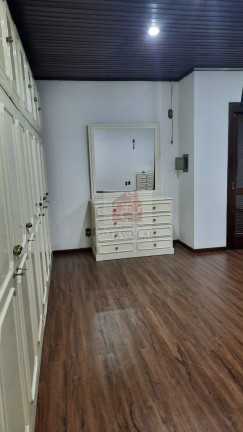 Imagem Casa com 3 Quartos à Venda, 240 m² em Ipanema - Porto Alegre Imagem Casa com 3 Quartos à Venda, 240 m² em Ipanema - Porto Alegre