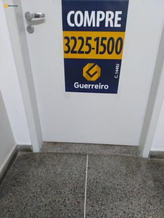 Sala Comercial à Venda, 49 m² em Centro - Florianópolis