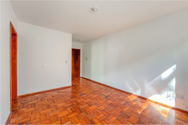 Imagem Apartamento com 3 Quartos à Venda, 62 m² em Cristal - Porto Alegre