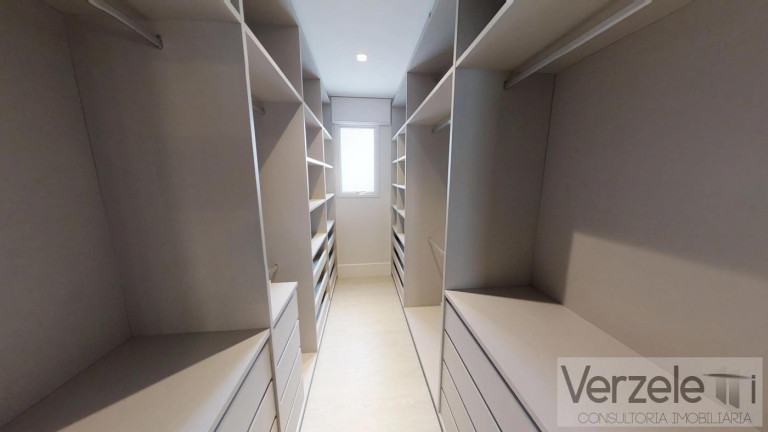 Imagem Apartamento com 4 Quartos à Venda, 237 m² em Barra Sul - Balneário Camboriú Imagem Apartamento com 4 Quartos à Venda, 237 m² em Barra Sul - Balneário Camboriú