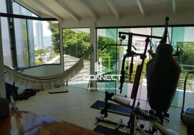 Imagem Casa com 5 Quartos à Venda, 400 m² em Fazenda - Itajaí Imagem Casa com 5 Quartos à Venda, 400 m² em Fazenda - Itajaí