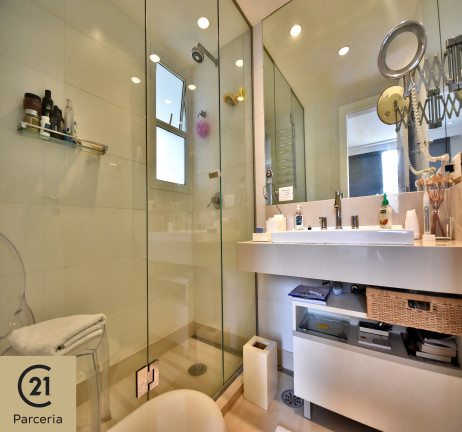 Imagem Imóvel com 3 Quartos à Venda, 181 m² em Moema - São Paulo Imagem Imóvel com 3 Quartos à Venda, 181 m² em Moema - São Paulo